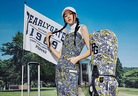 파리게이츠, 유니크한 아트웍 플레이의 ‘긱 아웃(GEEK OUT)’ 여름 필드룩 눈길